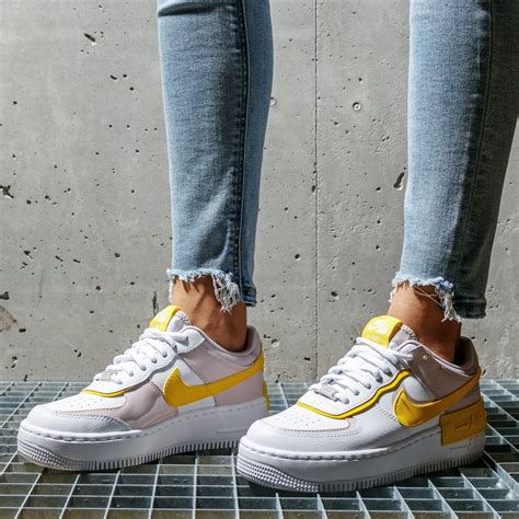 nike air force 1 gelb